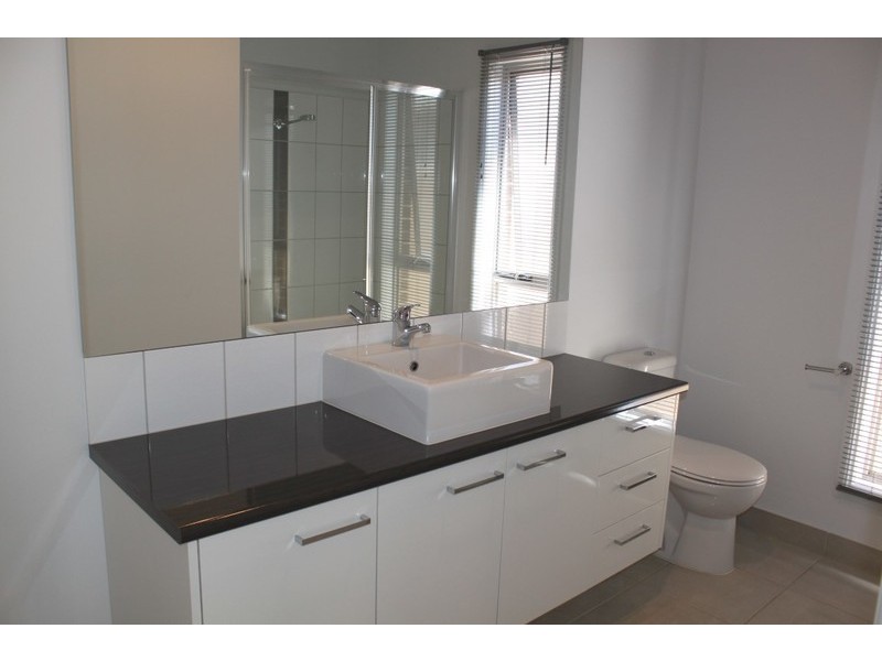 6/11 Wisteria Way, Mildura VIC 3500