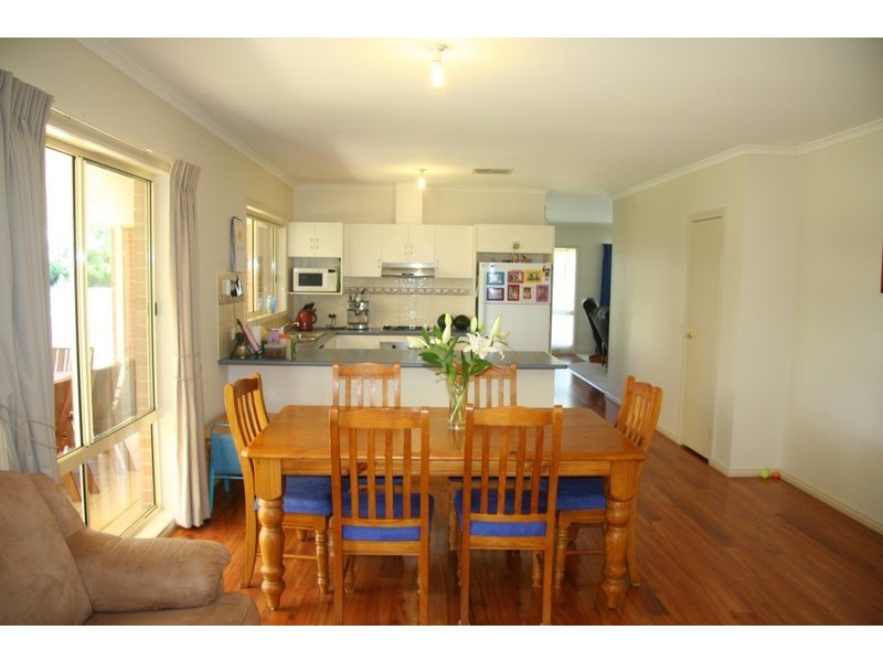 11 Leichhardt Drive, Mildura VIC 3500