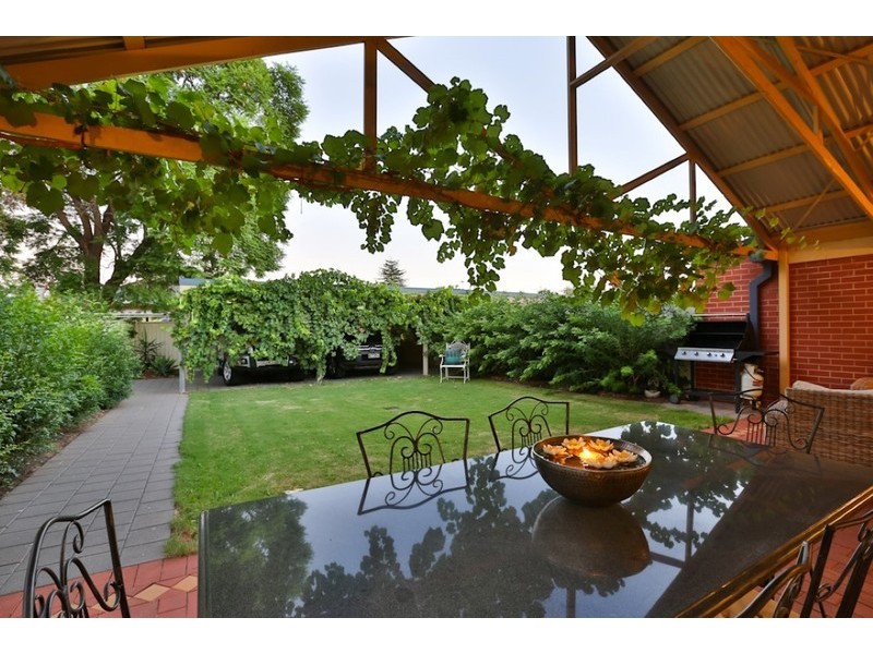 16  Wattle Avenue, Mildura VIC 3500