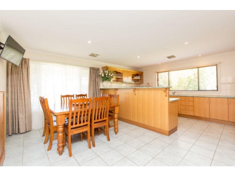 412 Dairtnunk Avenue, Cardross VIC 3496