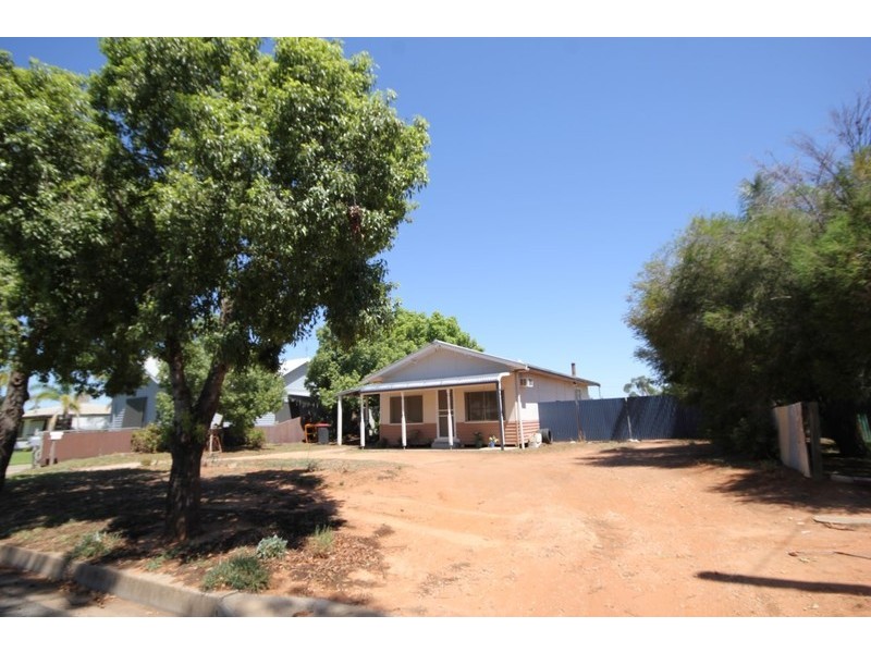 90 River Street, Balranald NSW 2715