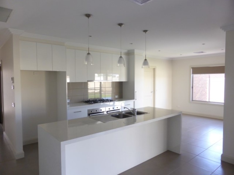 10 Eve Court, Mildura VIC 3500