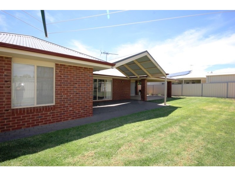 22 Petrucci Way, Mildura VIC 3500