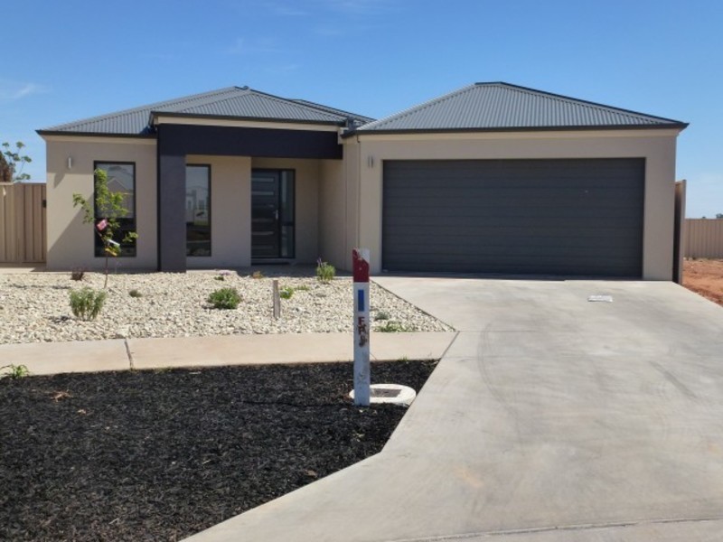 4 Renshinkan Court, Mildura VIC 3500