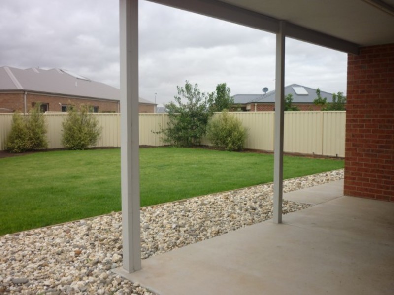 3/7 John Monash Boulevard, Mildura VIC 3500