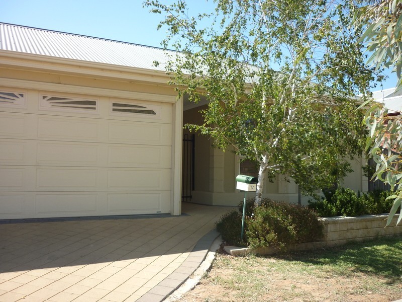 17  Burnside Way, Mildura VIC 3500