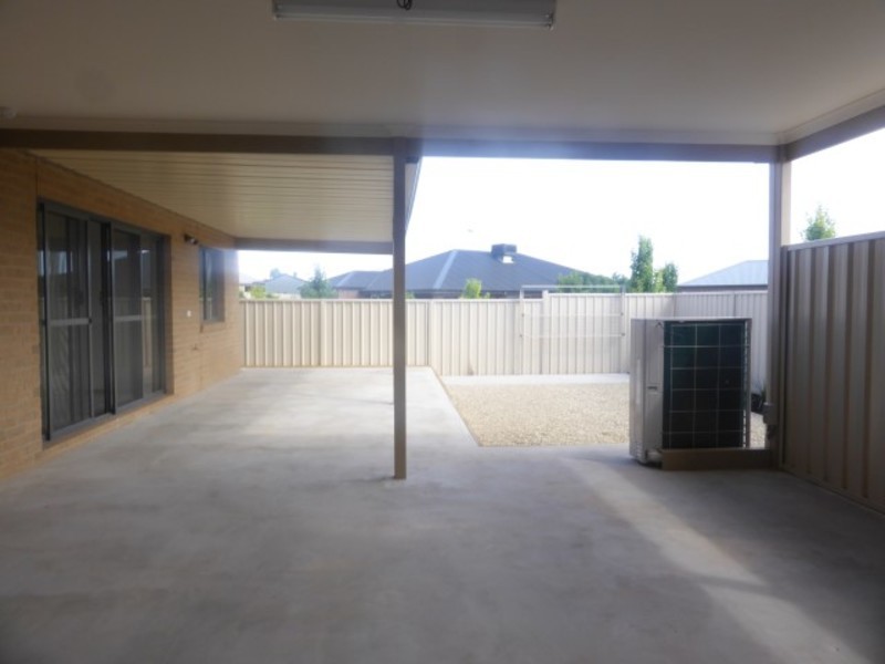2/1001 Fifteenth Street, Mildura VIC 3500