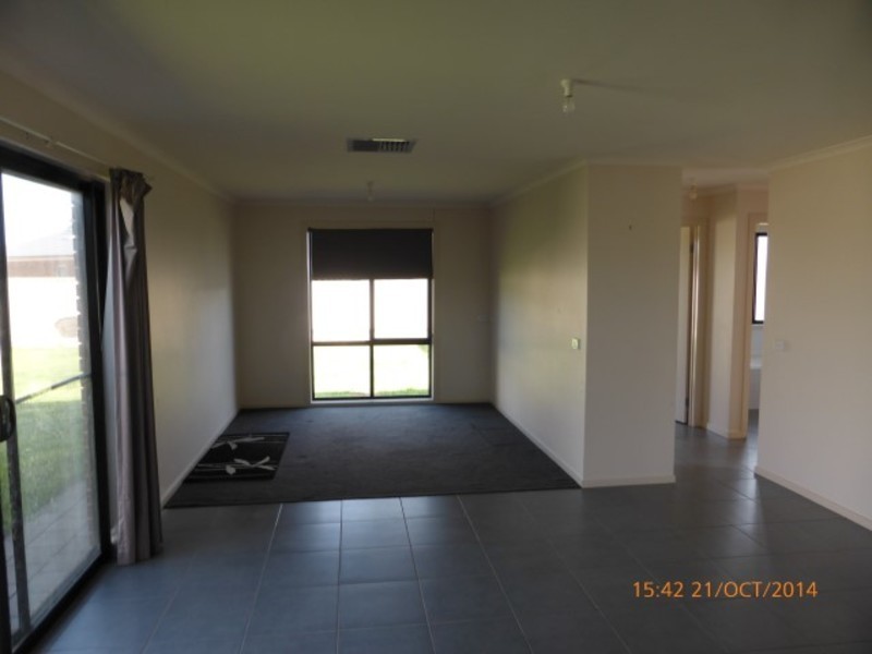 11 Darlington Parade, Mildura VIC 3500