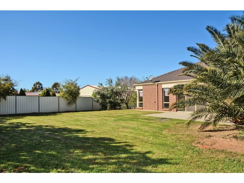 3 Pamela Court, Gol Gol NSW 2738