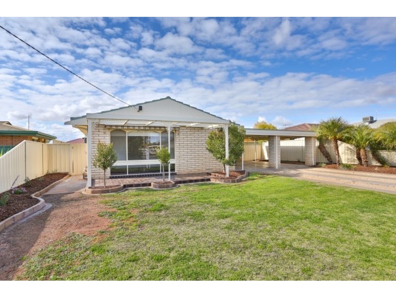 9 Kurrajong Street, Red Cliffs VIC 3496