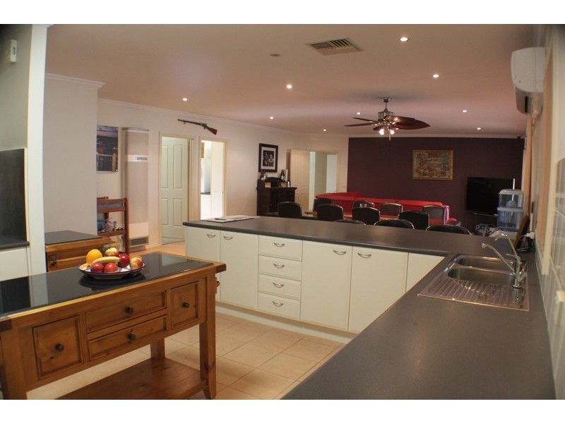 3 Peter Court, Mildura VIC 3500