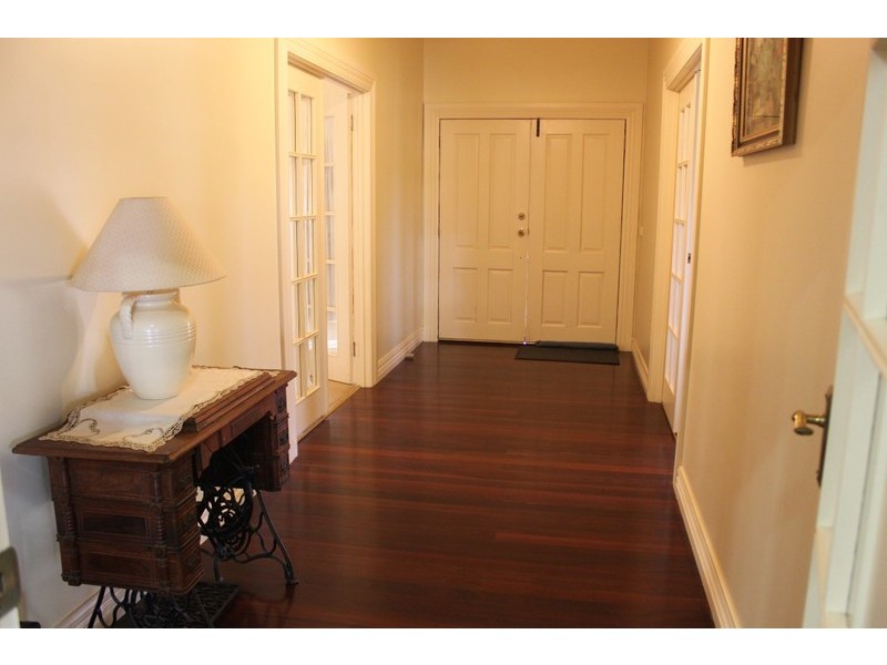 7 St Andrews Drive, Cabarita VIC 3505