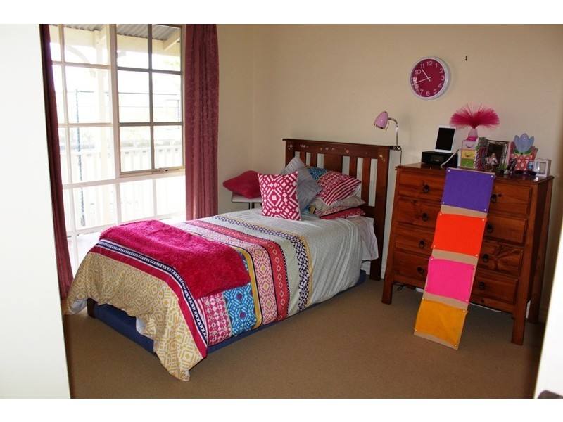 7 St Andrews Drive, Cabarita VIC 3505