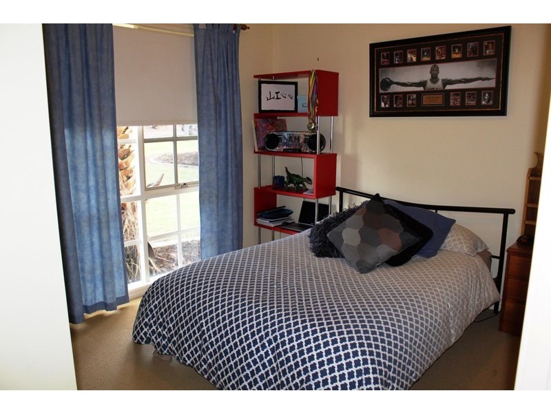 7 St Andrews Drive, Cabarita VIC 3505