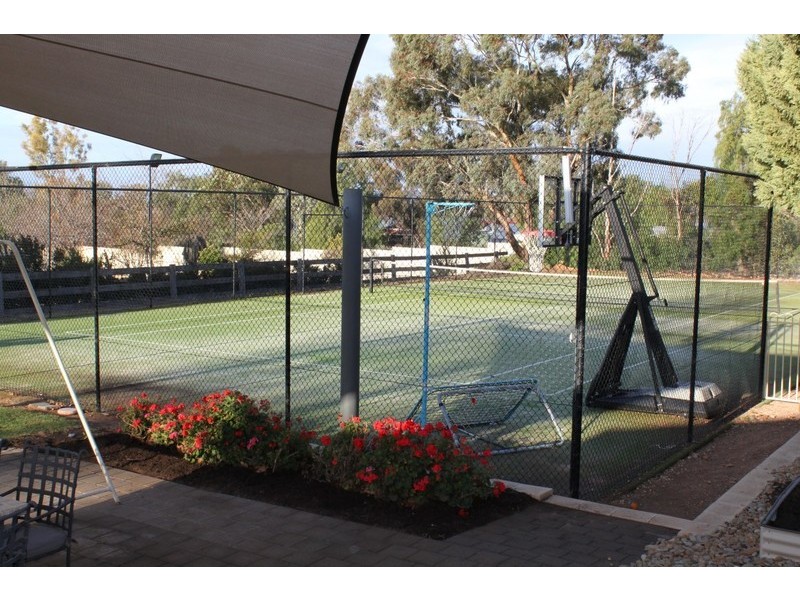 7 St Andrews Drive, Cabarita VIC 3505