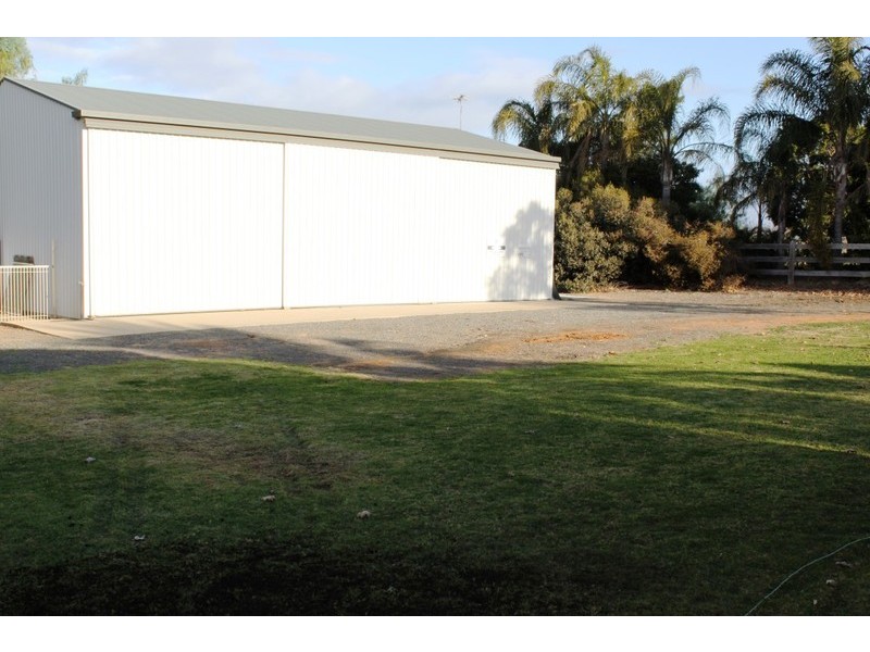 7 St Andrews Drive, Cabarita VIC 3505