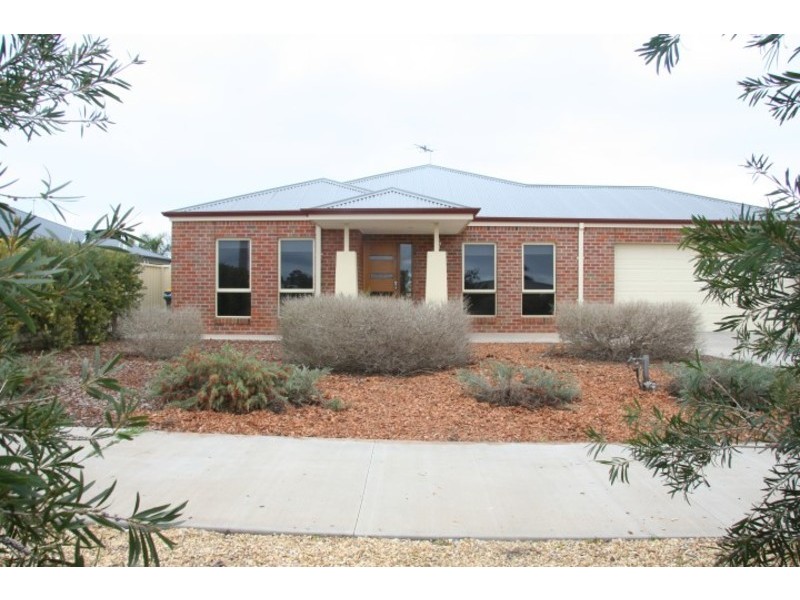 597 Walnut Avenue, Mildura VIC 3500