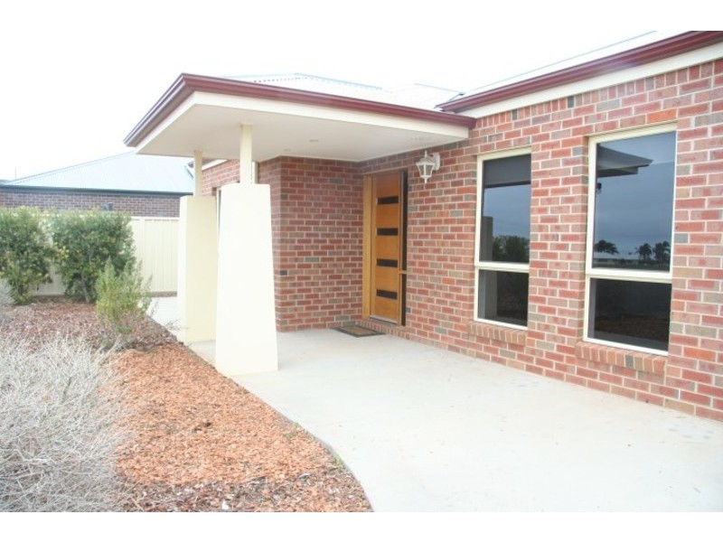 597 Walnut Avenue, Mildura VIC 3500
