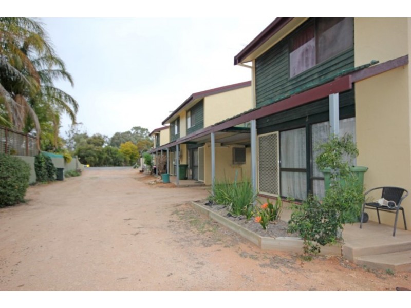 Units 1 – 4/24 Adelaide Street, Gol Gol NSW 2738