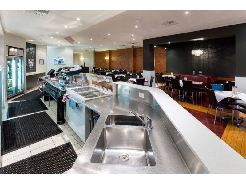 30 Langtree Avenue, Mildura VIC 3500