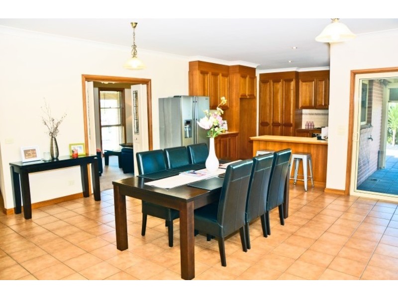 2 Harvest Court, Mildura VIC 3500