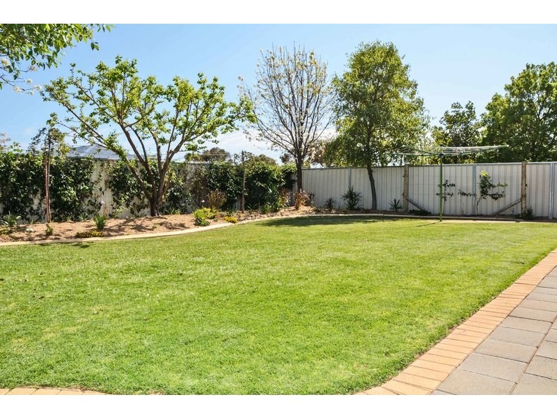 2 Harvest Court, Mildura VIC 3500