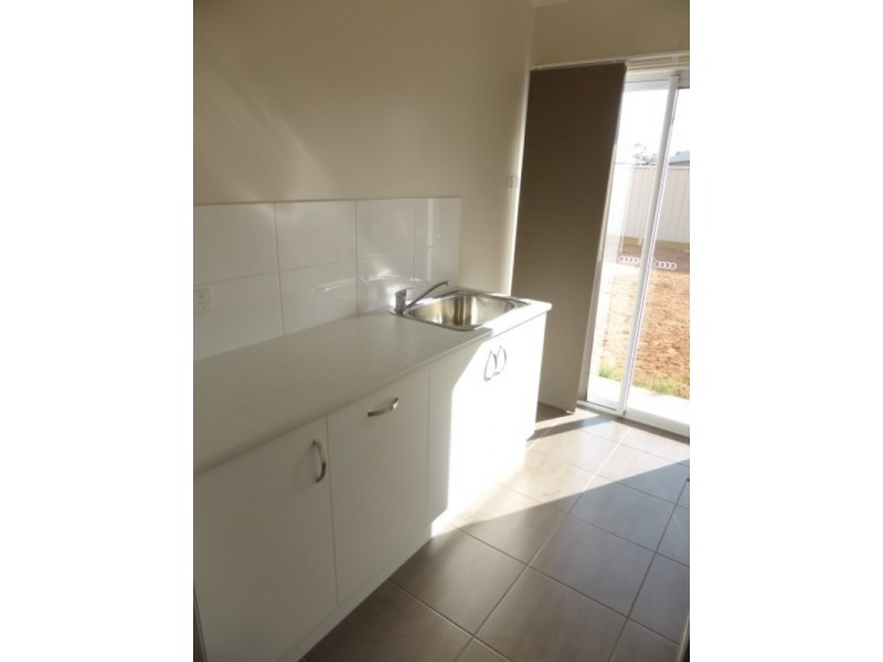 11 Karalanzer Drive, Mildura VIC 3500