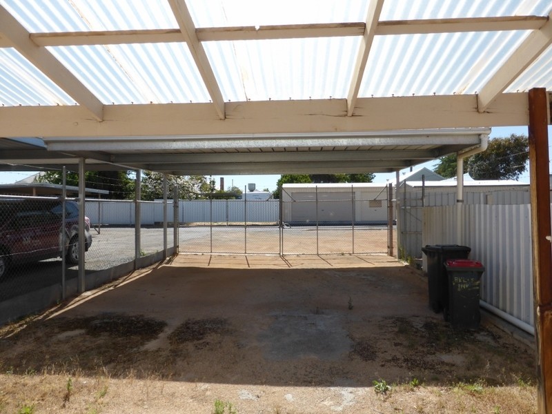 2/71 Pine Avenue, Mildura VIC 3500