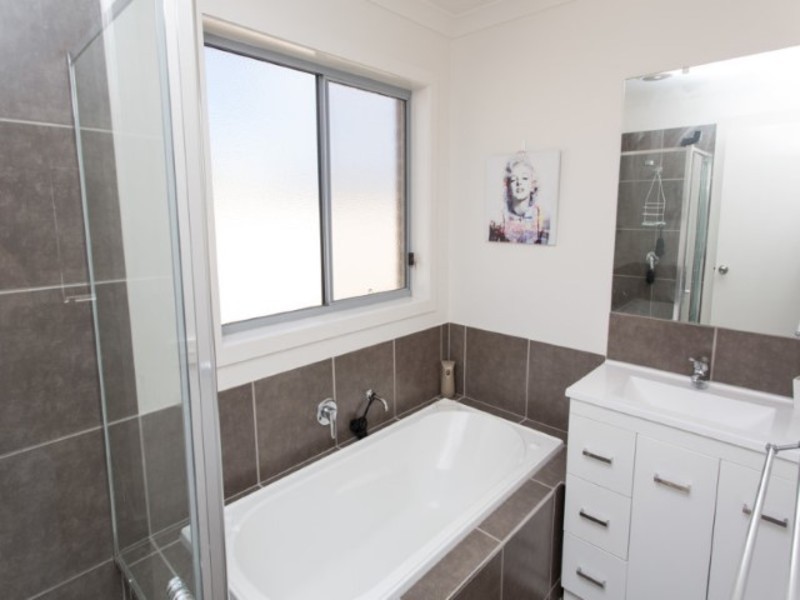 8 Reisling Court, Mildura VIC 3500