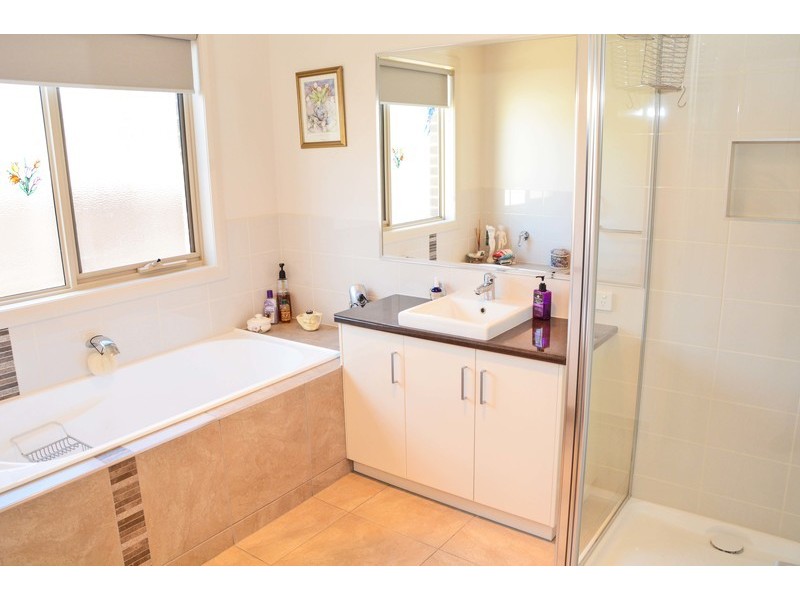 6 Timansi Court, Mildura VIC 3500