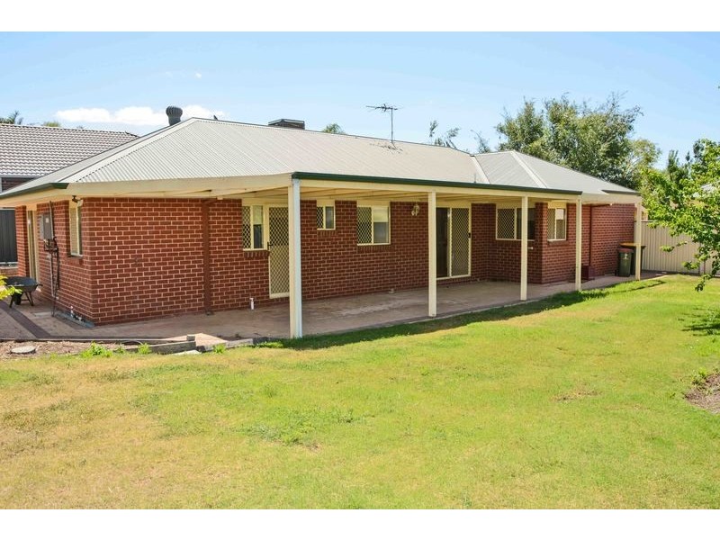 10 Helen Court, Mildura VIC 3500