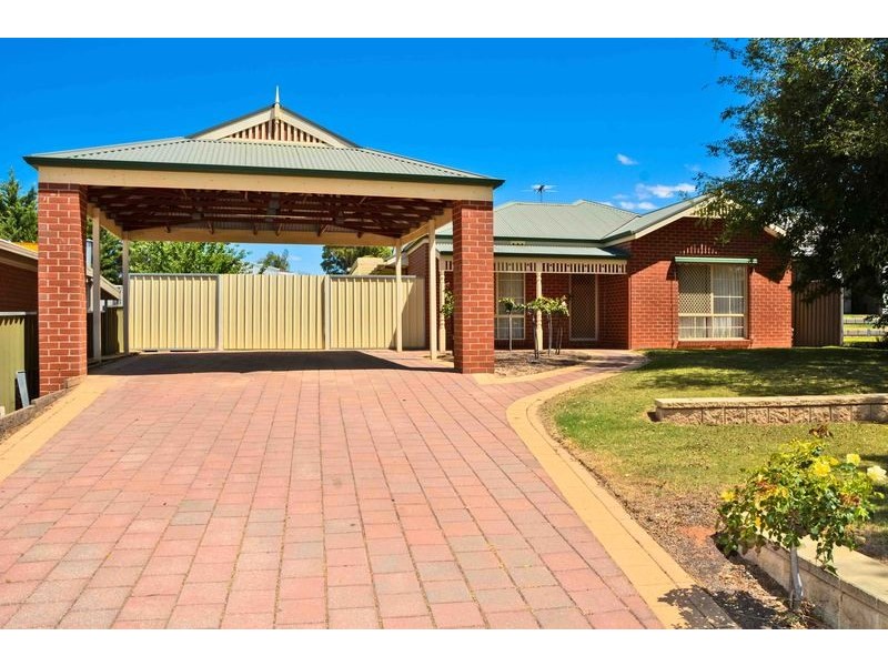 10 Helen Court, Mildura VIC 3500