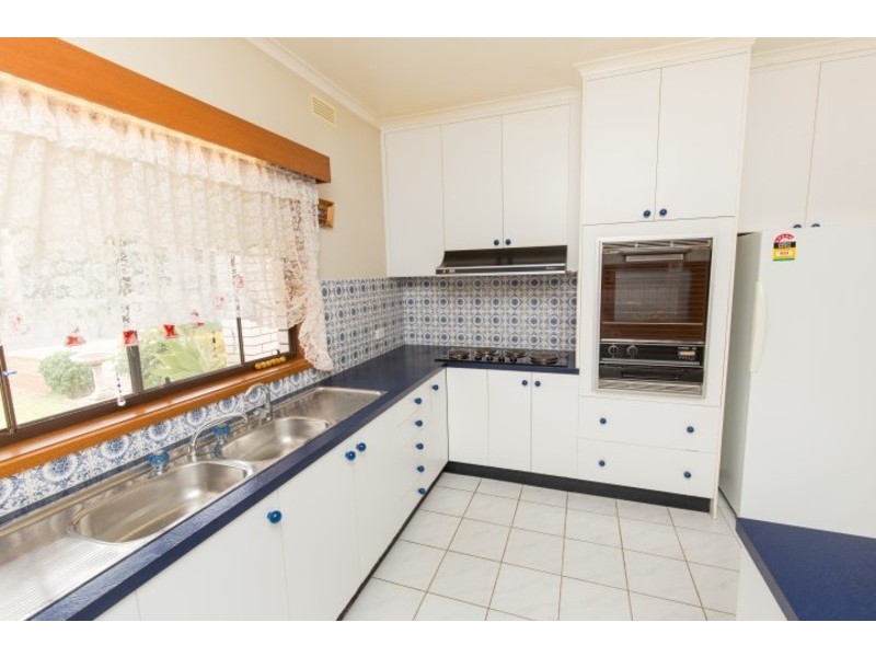 12 Elizabeth Avenue, Mildura VIC 3500