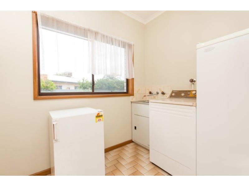 12 Elizabeth Avenue, Mildura VIC 3500