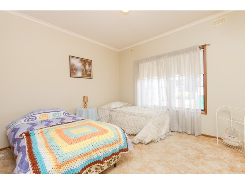 12 Elizabeth Avenue, Mildura VIC 3500