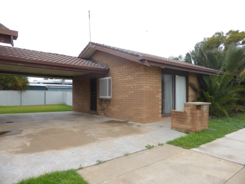 2/120 Eleventh Street, Mildura VIC 3500
