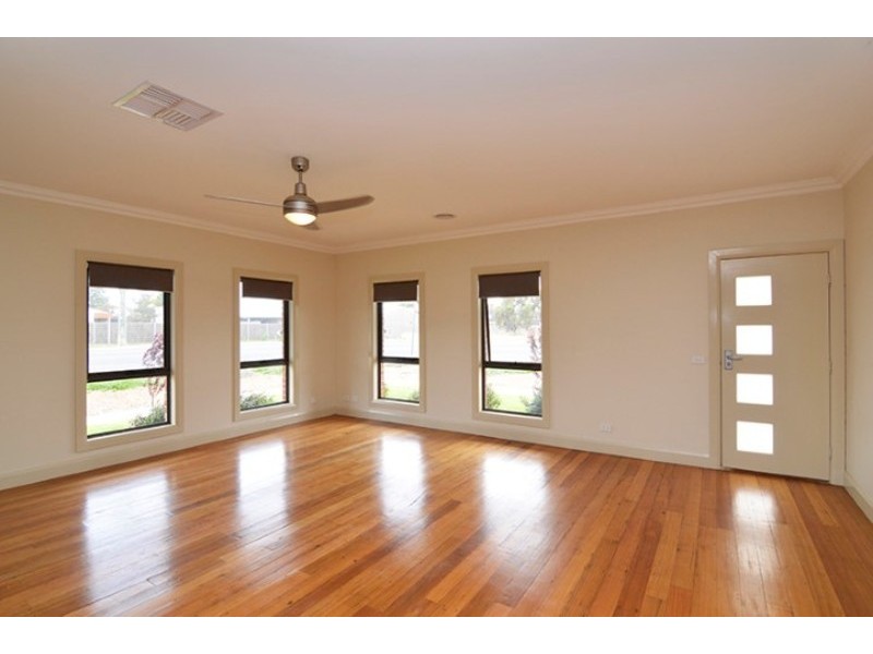 296 Twelfth Street, Mildura VIC 3500