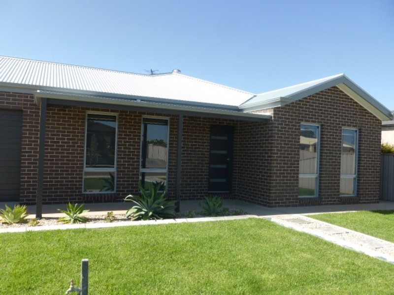 2 Lever Jary Court, Red Cliffs VIC 3496