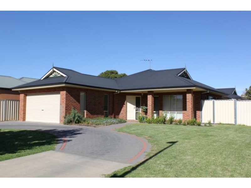18 Petrucci Way, Mildura VIC 3500