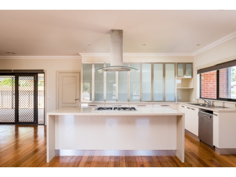 296  Twelfth Street, Mildura VIC 3500