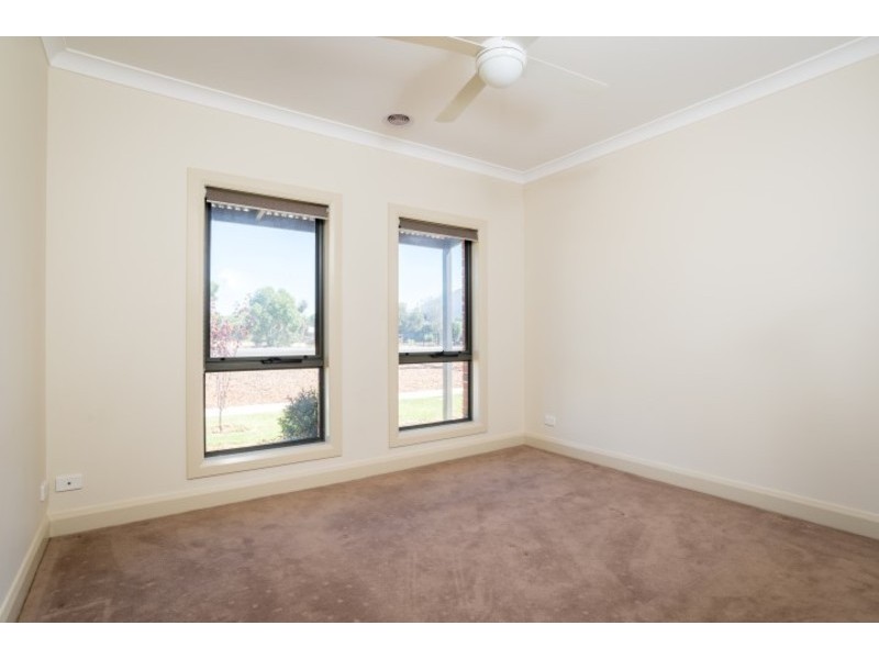 296  Twelfth Street, Mildura VIC 3500