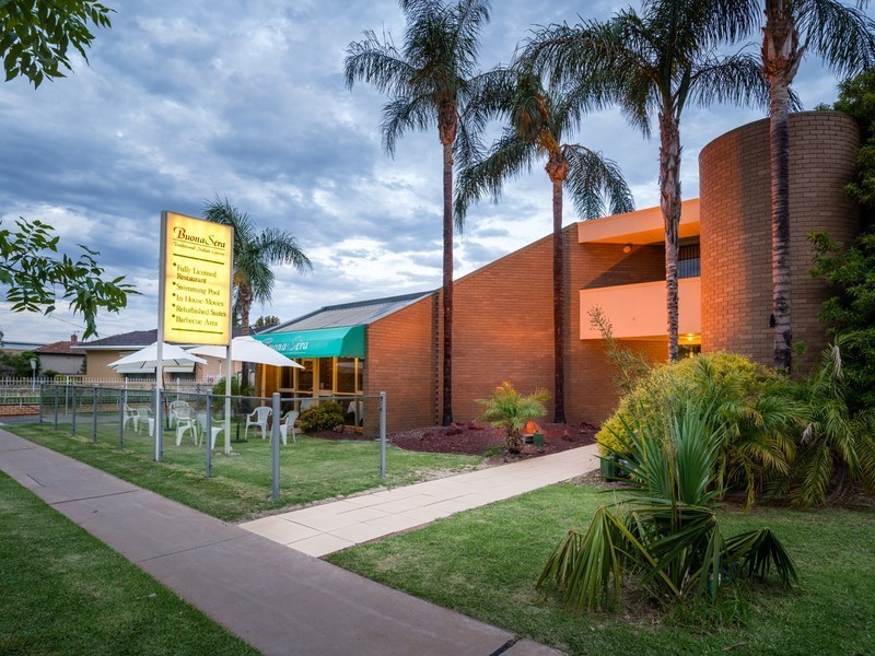 326 – 328 Deakin Avenue, Mildura VIC 3500