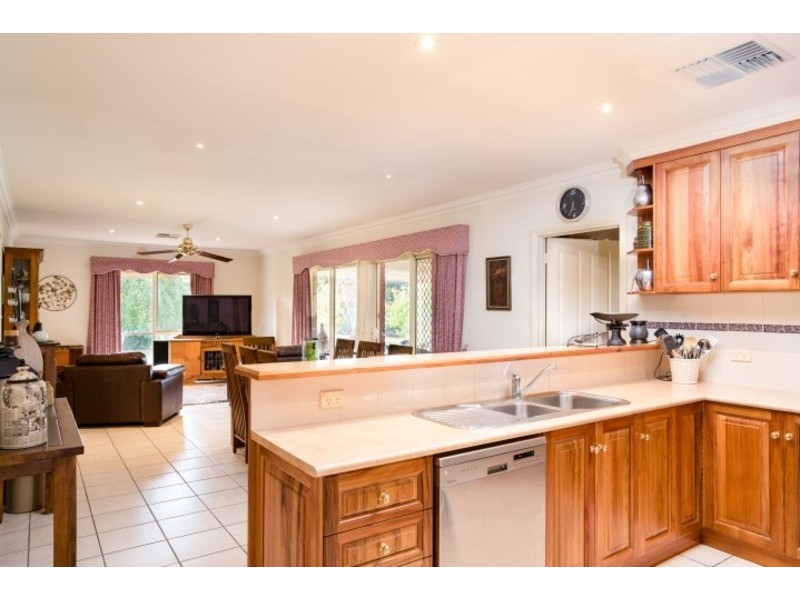 14  St Andrews Drive, Cabarita VIC 3505