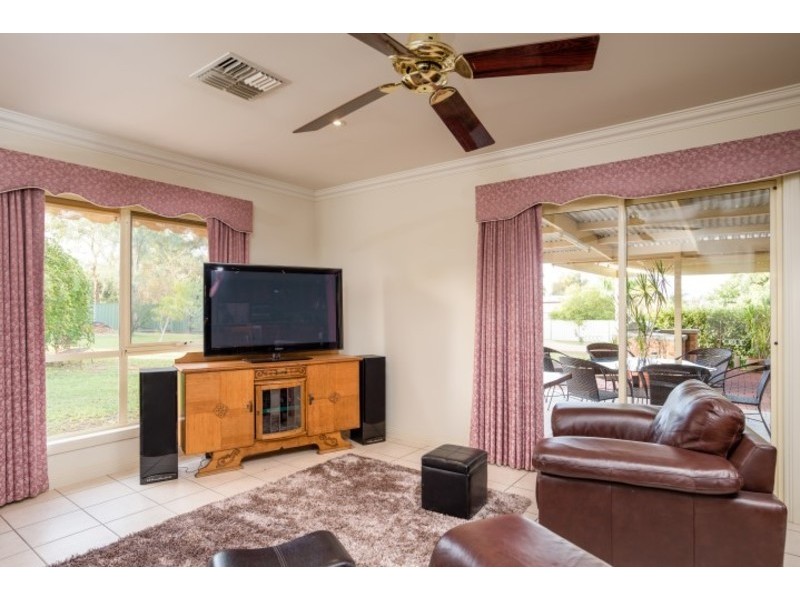 14  St Andrews Drive, Cabarita VIC 3505