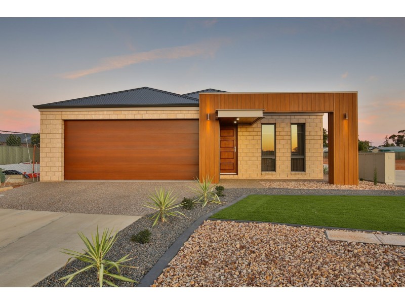 18 Cosgrove Court, Mildura VIC 3500