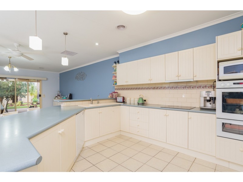 61 Boobook Avenue, Cardross VIC 3496