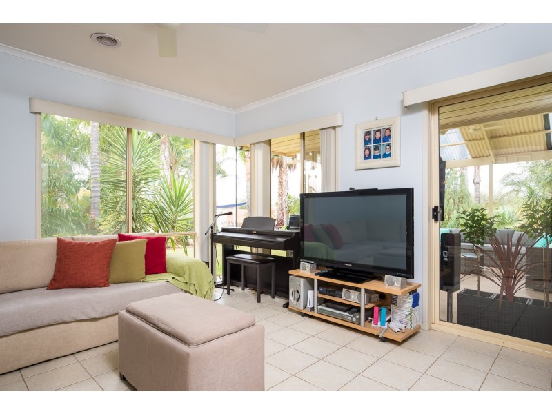 61 Boobook Avenue, Cardross VIC 3496