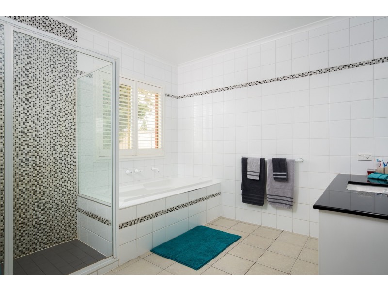 61 Boobook Avenue, Cardross VIC 3496