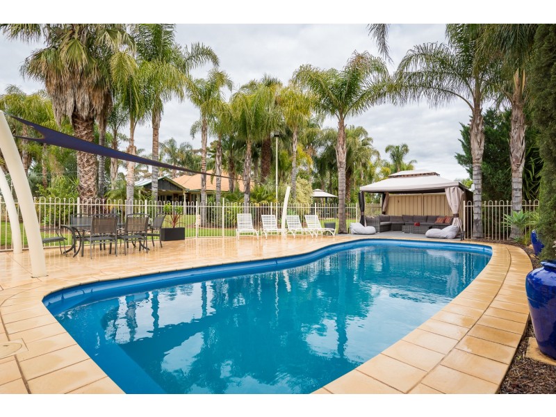 61 Boobook Avenue, Cardross VIC 3496