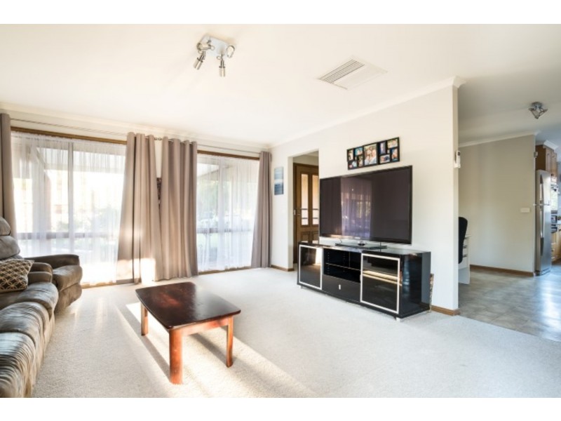 18 Helen Court, Mildura VIC 3500